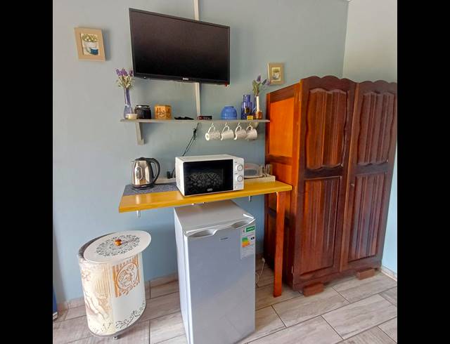 3 BEDROOM GUEST HOUSE FOR SALE IN PENDALE